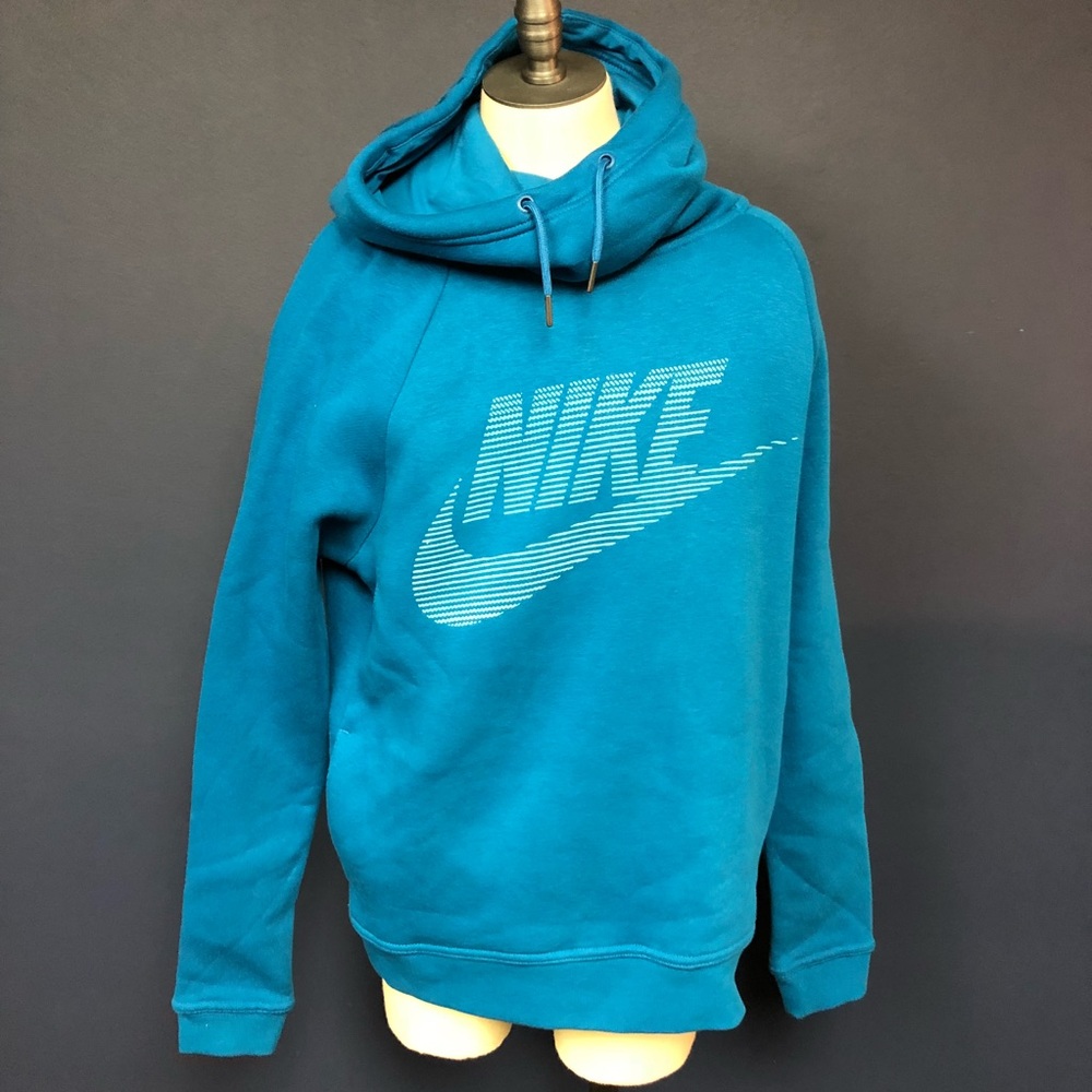 Woman’s Nike hoodie sweatshirt NWT S